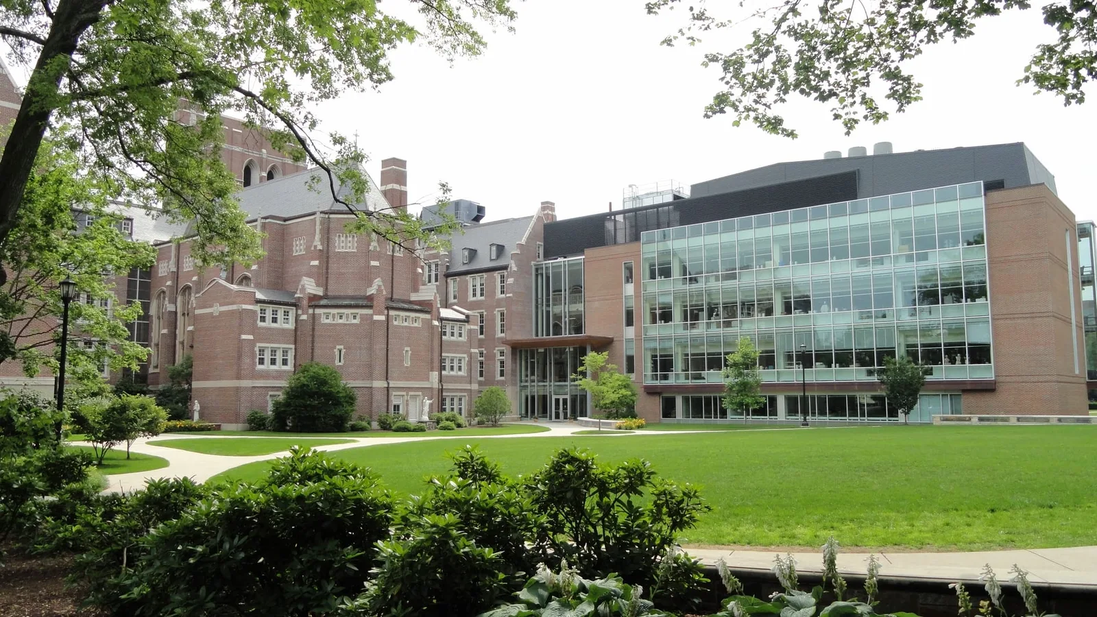 Emmanuel College