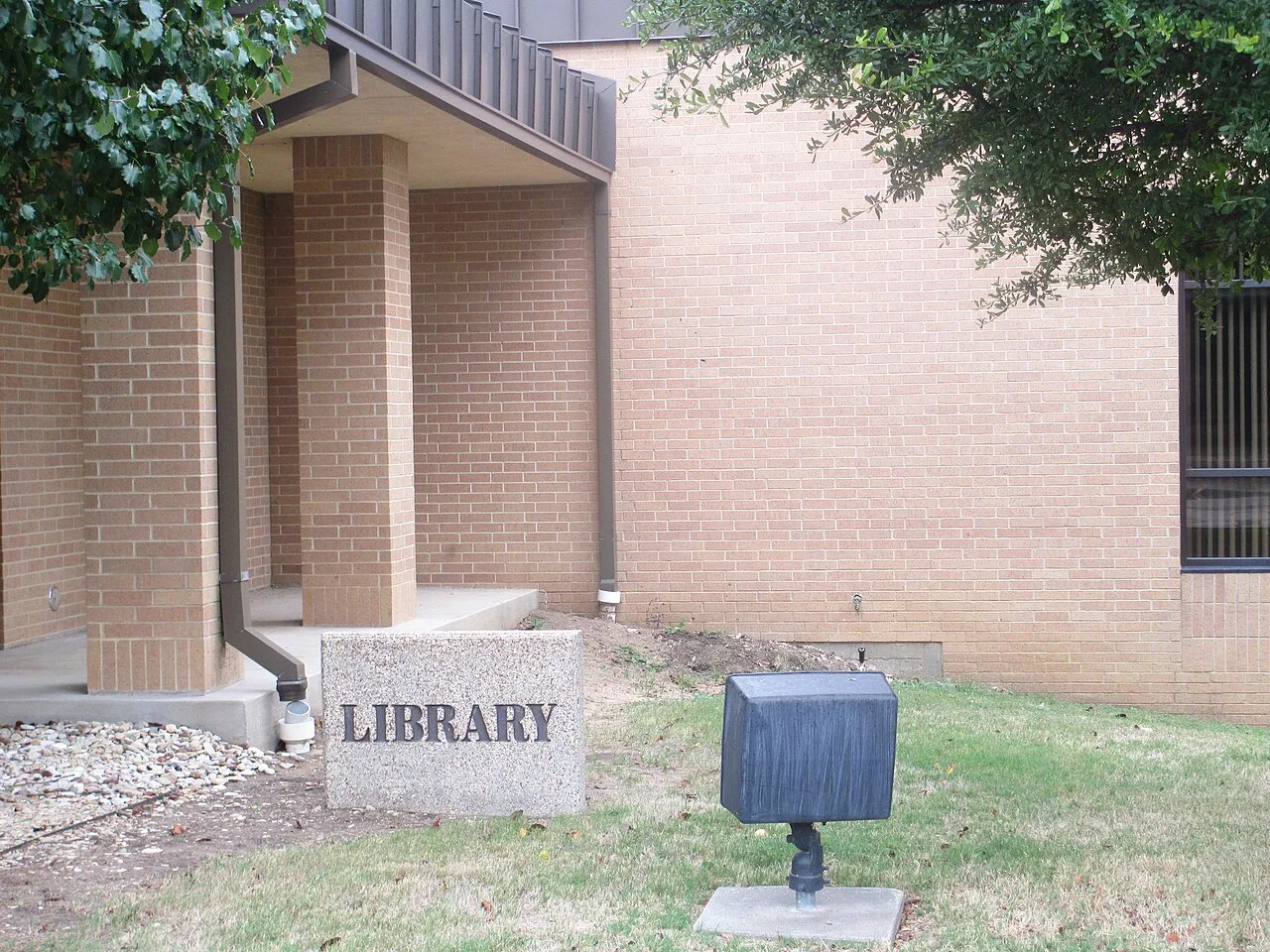 Hill College