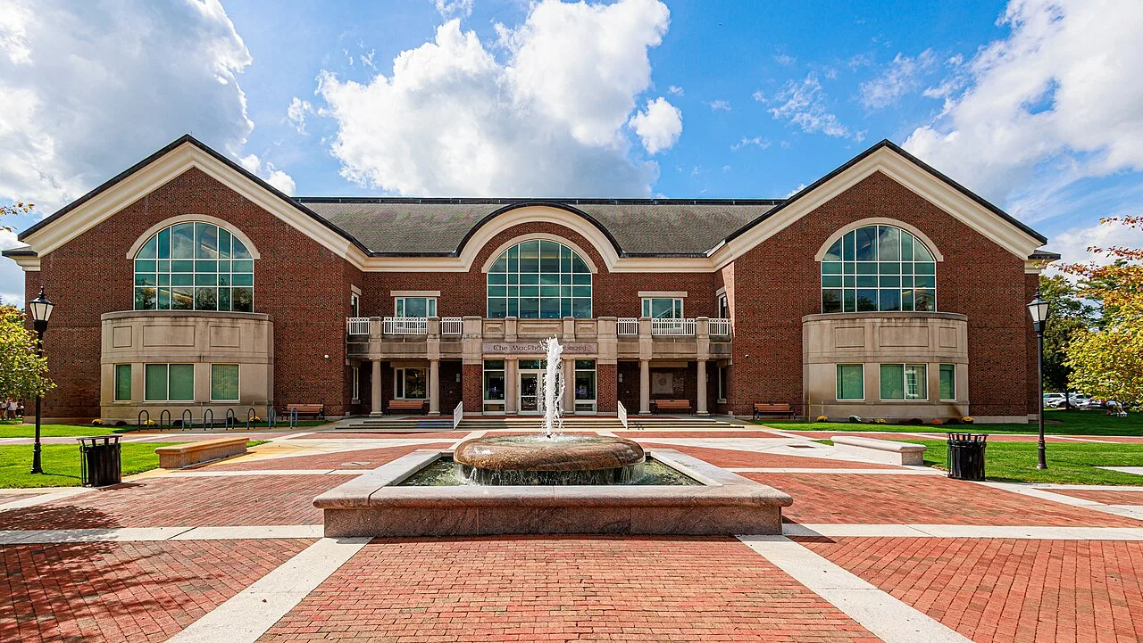Stonehill College