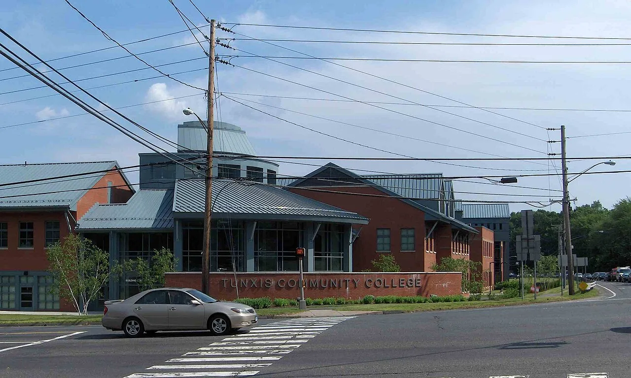 Tunxis Community College